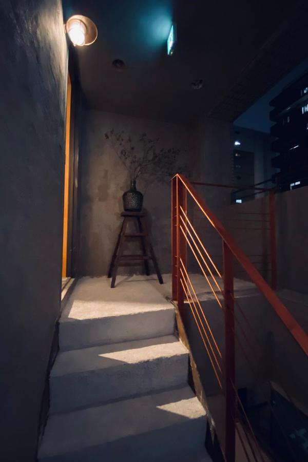 Toe Library Tokyo Asakusa Экстерьер фото